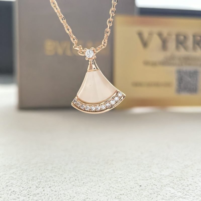bvlgari_necklace